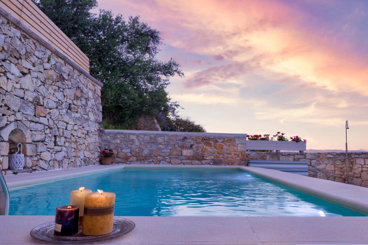 Olga'S Filoxenia - Villa Aladanos-Private Pool And Heated Jacuzzi Makhairoí Buitenkant foto